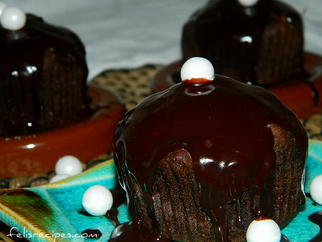 vegan-coffee-dark-chocolate-muffins