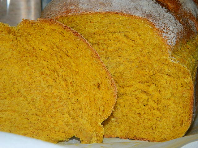 Turmeric loaf 3