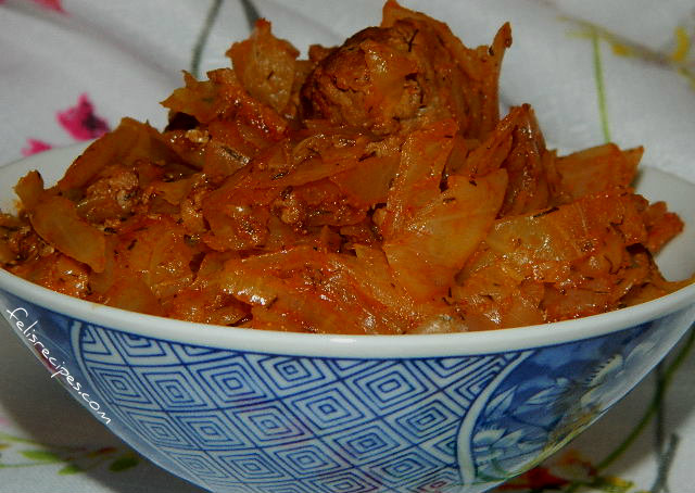 Sausages with cabbage